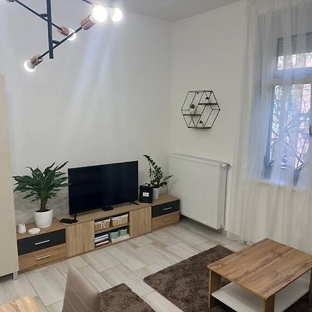Szeged Szive Apartman מראה חיצוני תמונה